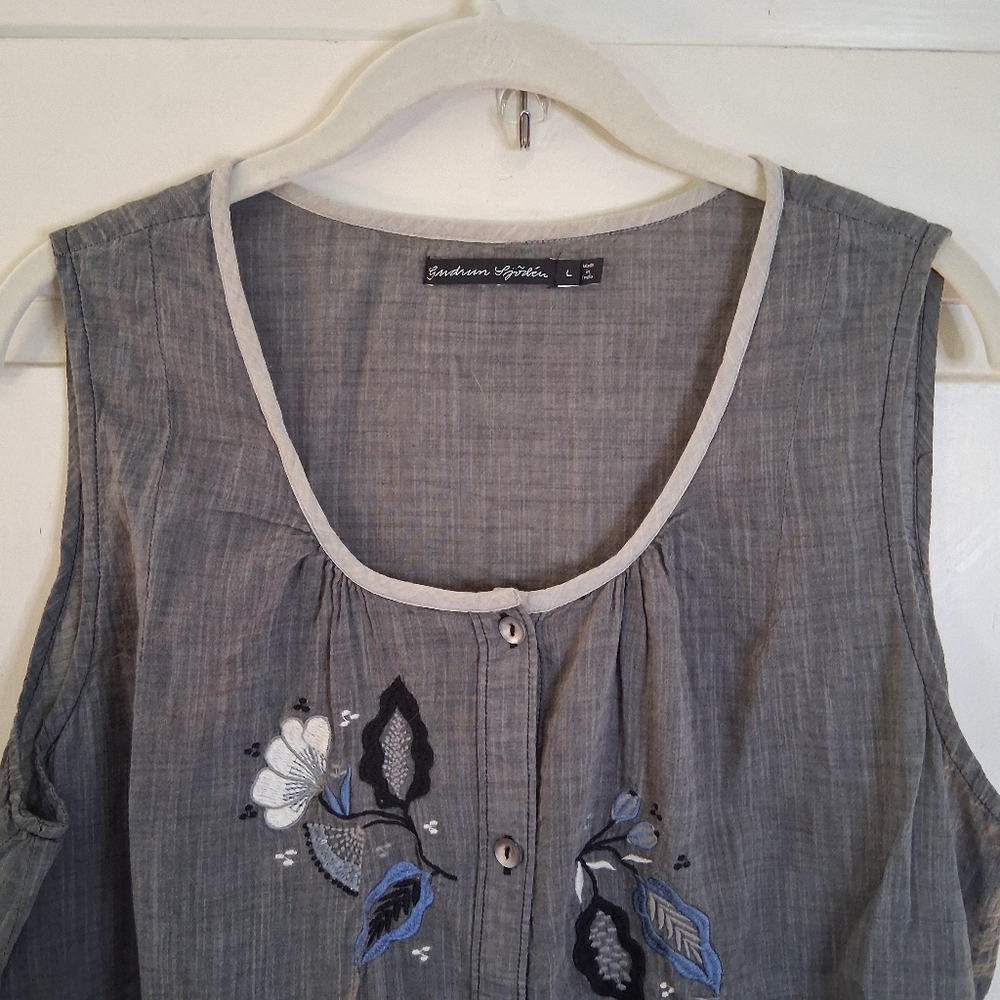 Gudrun Sjoden Gray Sleeveless Organic Cotton Top with Floral Embroidery - Picture 2 of 11